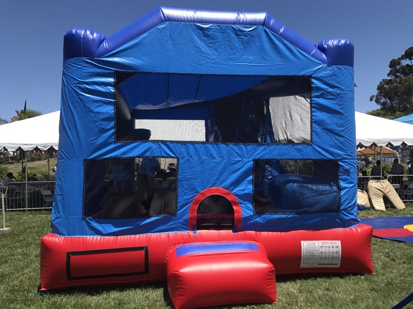 4 in 1 Bounce House